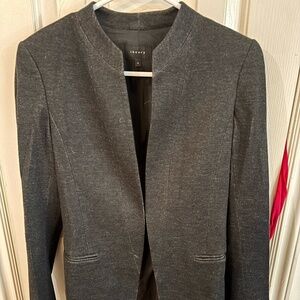 greyish black blazer mint condition clasp form of button up